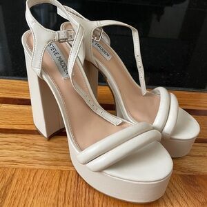 Steve Madden Women's White Platform Sandals